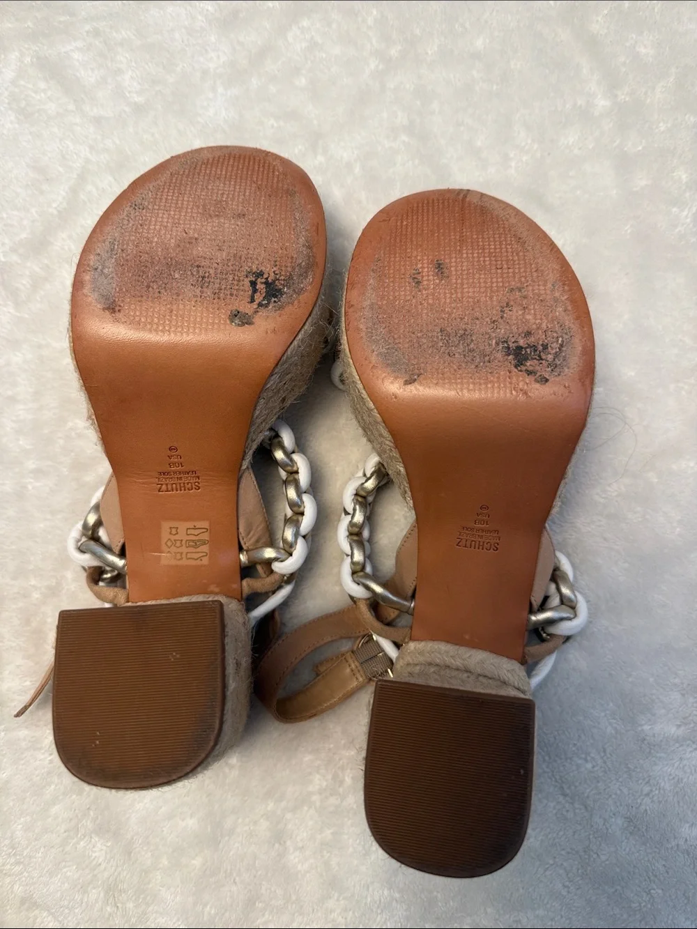 SCHUTZ stylish wedge